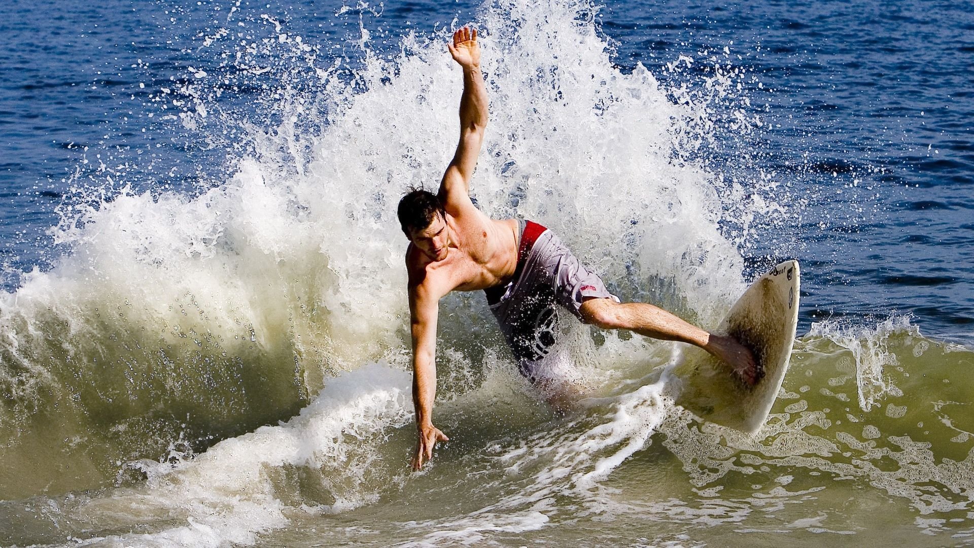 波尔统治全场，日本队险胜韩国队，一场改写东亚篮球格局的经典对决